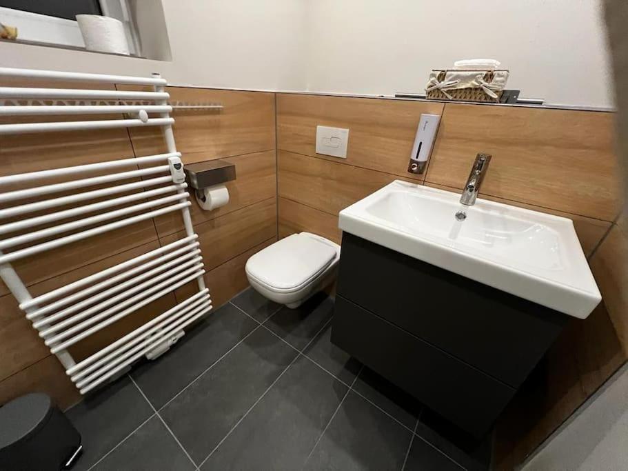 דירות Vellmar Boarding House Am Ahnepark מראה חיצוני תמונה